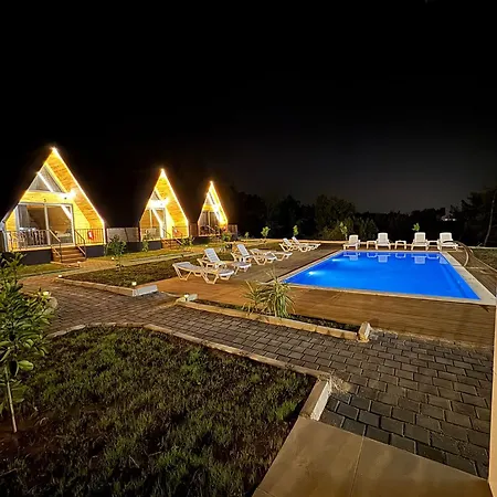 Camping Evergreen Lodge-2 *